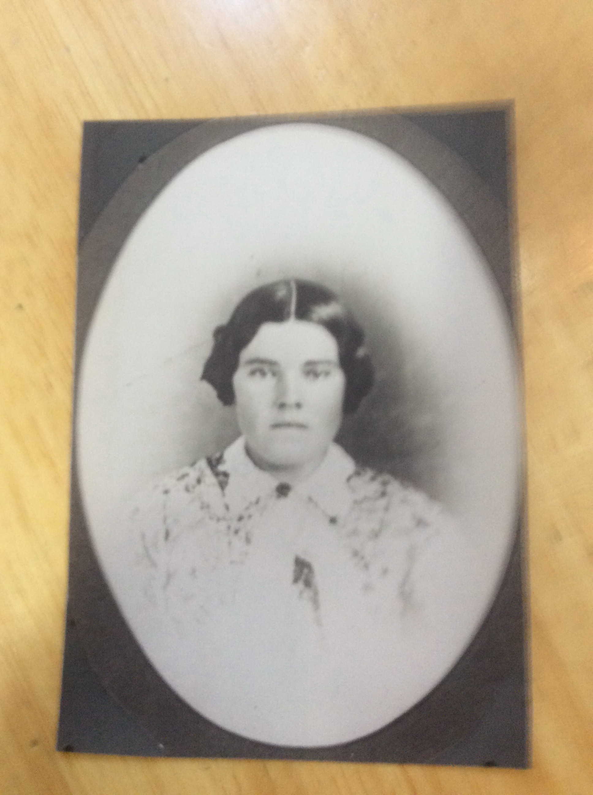 Photo of photos/Christina McLennan 1842-1883 prtrait